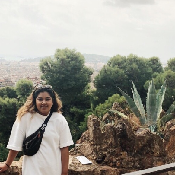 Meet your Posher, Aashna - Picture 1 of 1